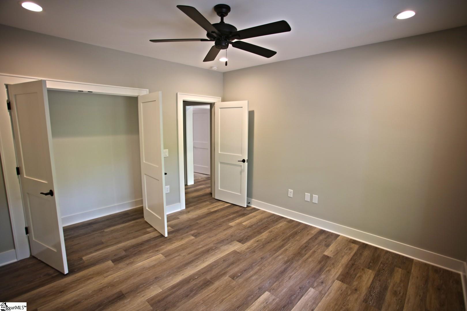915 Four Views Court Seneca, SC 29672 - Photo 22 of 36 Gallery Image 22