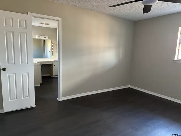 $1,800 | 15096 Highway 110, Whitehouse, TX 75791