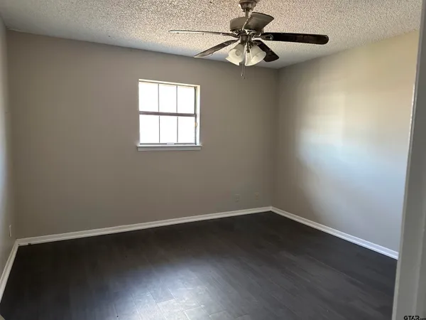 $1,800 | 15096 Highway 110, Whitehouse, TX 75791