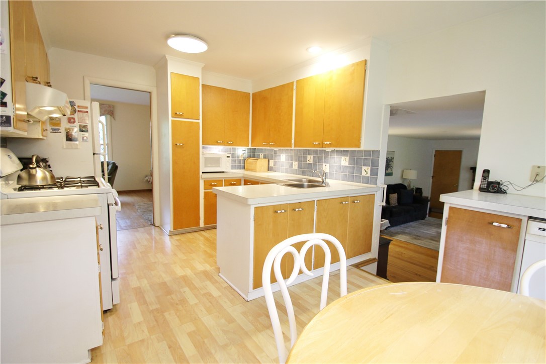 36 Rollingwood Drive Perinton, NY 14534 - Photo 21 of 40