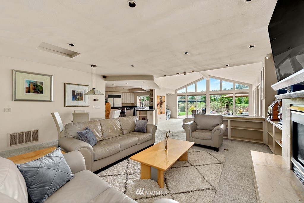 16429 Balder Lane Bothell, WA 98011 - Photo 15 of 39 Gallery Image 15