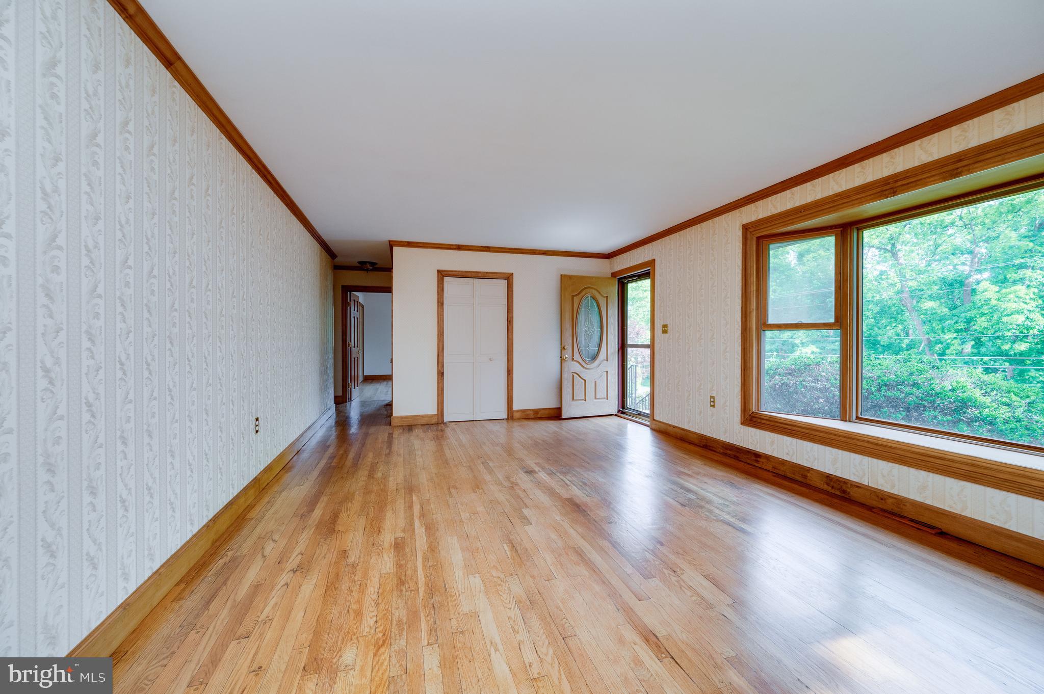 669 Summer Mountain Road Bernville, PA 19506 - Photo 23 of 48 Living Room