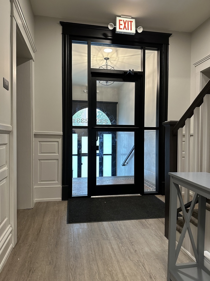 2329 West Monroe Street, Unit LW Chicago, IL 60612 - Photo 3 of 16 a view of an entryway