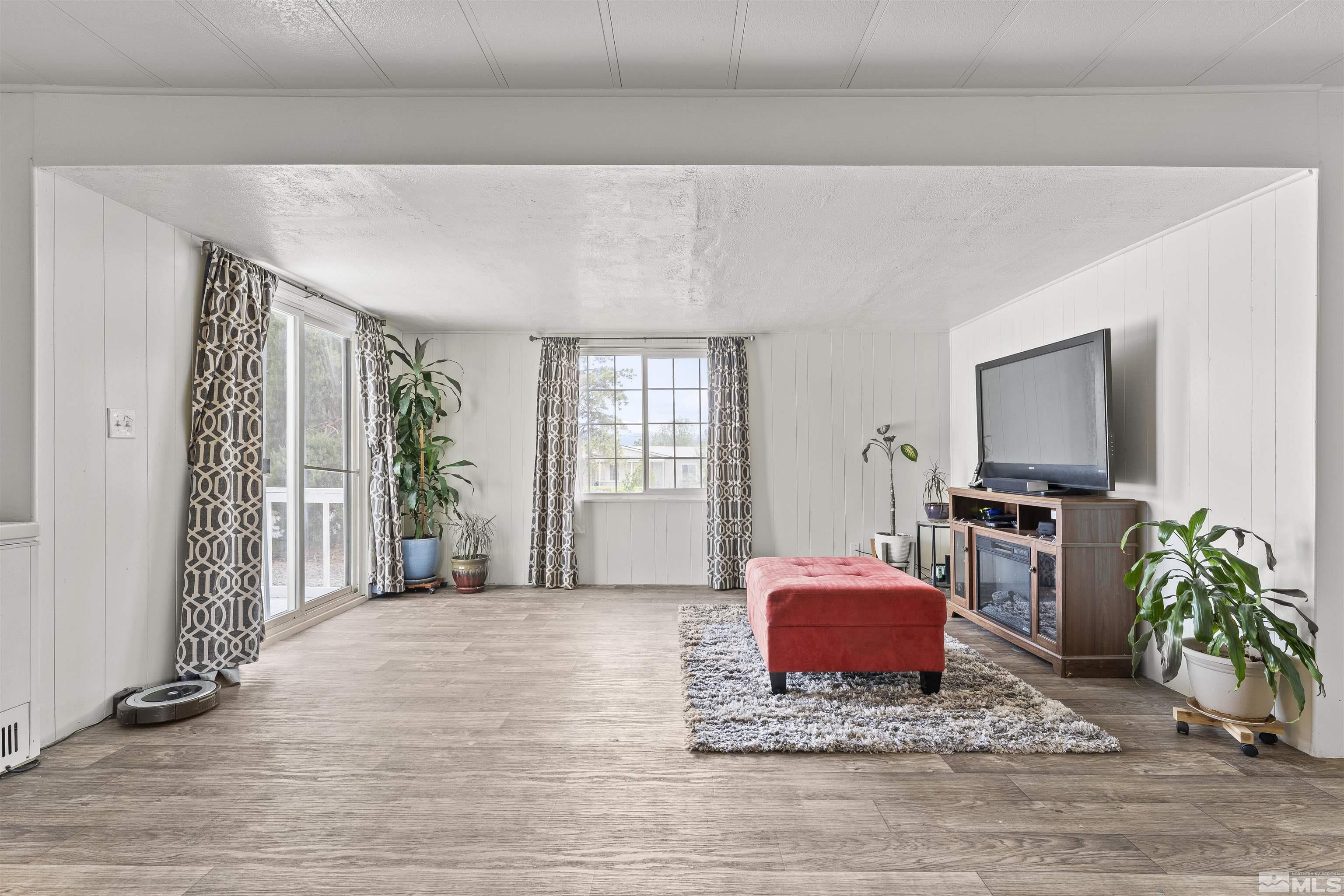 17665 Cold Springs Drive Reno, NV 89508 - Photo 8 of 22 Photo 8