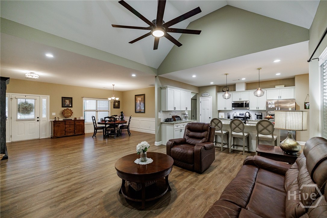 201 Stillmeadow Drive Commerce, GA 30529 - Photo 4 of 36