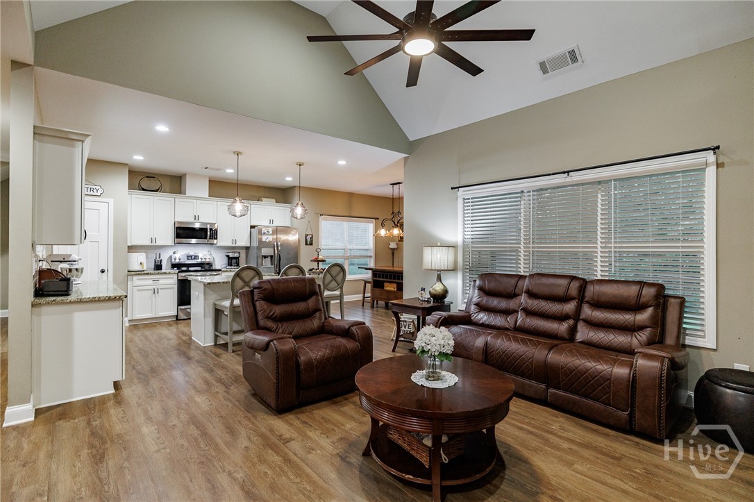 201 Stillmeadow Drive Commerce, GA 30529 - Photo 5 of 36