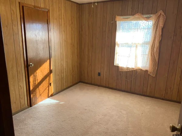 $1,500 | 304 6th Street Southwest, Bogata, TX 75417