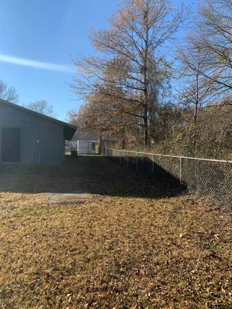 $1,500 | 304 6th Street Southwest, Bogata, TX 75417