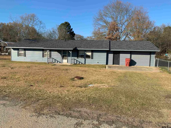 $1,500 | 304 6th Street Southwest, Bogata, TX 75417