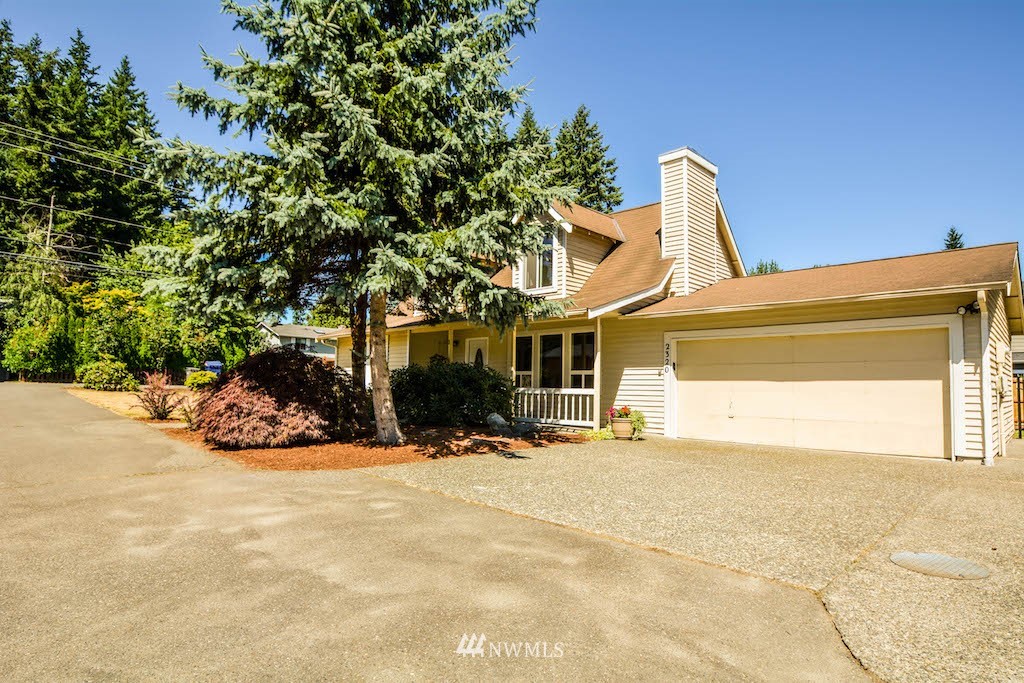 2320 168th Street Southeast Bothell, WA 98012 - Photo 3 of 18