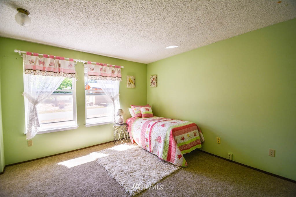2320 168th Street Southeast Bothell, WA 98012 - Photo 10 of 18