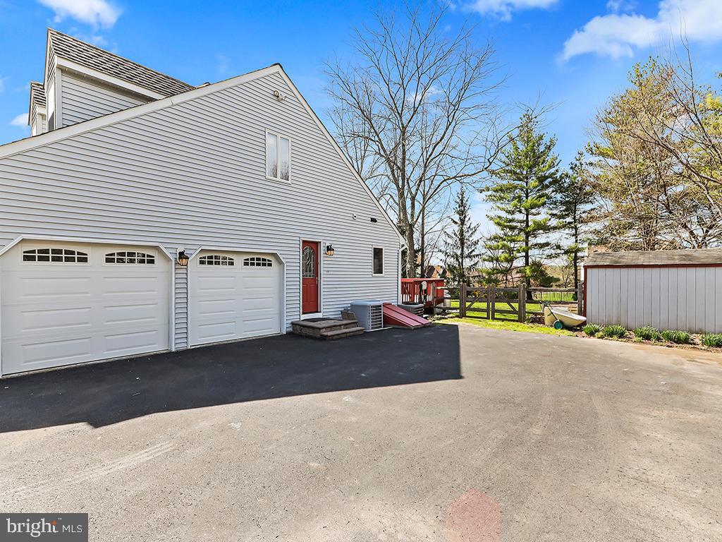 375 Sentinel Avenue Newtown, PA 18940 - Photo 7 of 82