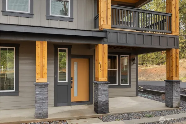 a view of entrance front of house