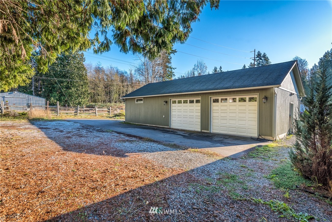 4159 Dewey Road Bellingham, WA 98226 - Photo 22 of 25 Gallery Image 22