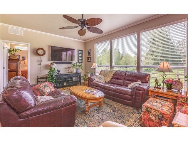 4159 Dewey Road Bellingham, WA 98226 - Photo 24 of 25 Gallery Image 24