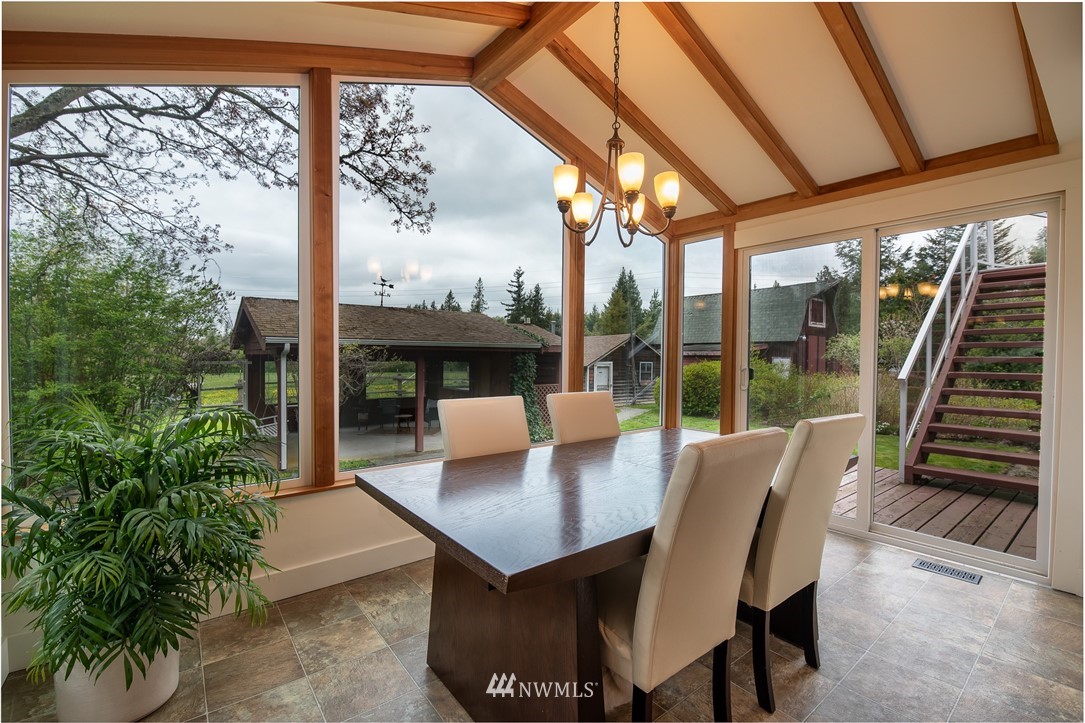 4159 Dewey Road Bellingham, WA 98226 - Photo 4 of 25 Gallery Image 4