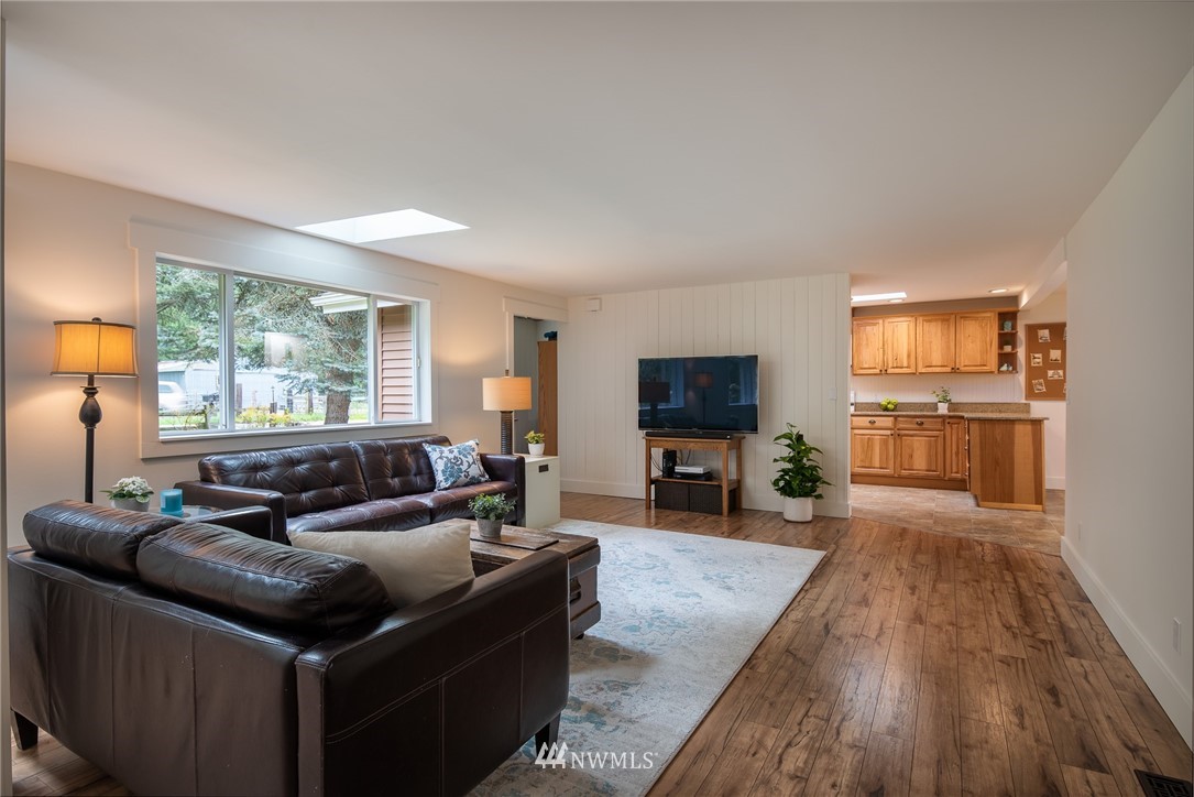 4159 Dewey Road Bellingham, WA 98226 - Photo 5 of 25 Gallery Image 5