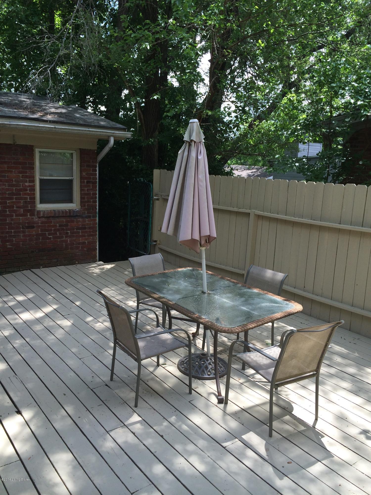 9807 Rowntree Road Louisville, KY 40299 - Photo 16 of 18 deck