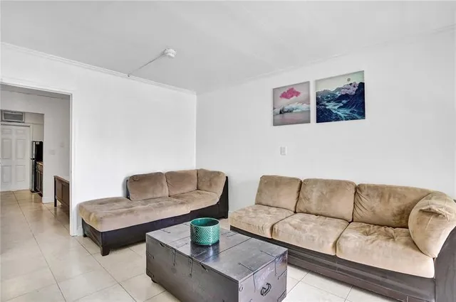 $1,700 | 1400 Pennsylvania Avenue, Unit 40, Miami Beach, FL 33139