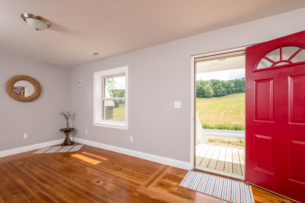 1085 Mt Solon Road Mount Solon, VA 22843 - Photo 10 of 29 Gallery Image 10