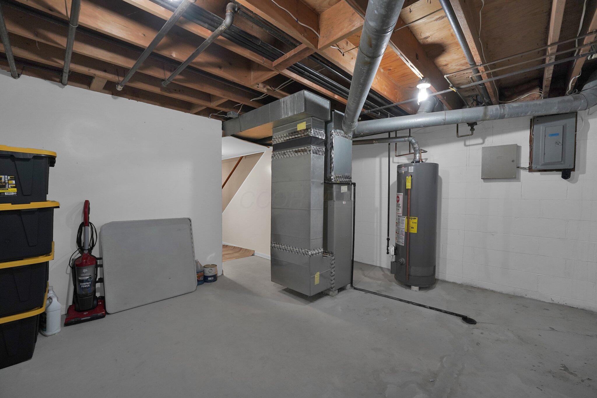 5738 Beechcroft Road, Unit L Columbus, OH 43229 - Photo 22 of 25 22-web-or-mls-5738-beechcroft-rd-unit-l