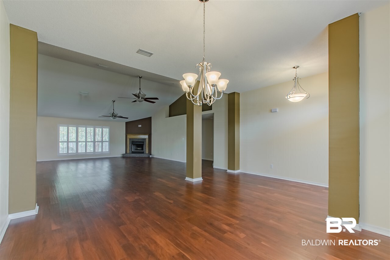 322 Manchester Lane Foley, AL 36535 - Photo 10 of 45