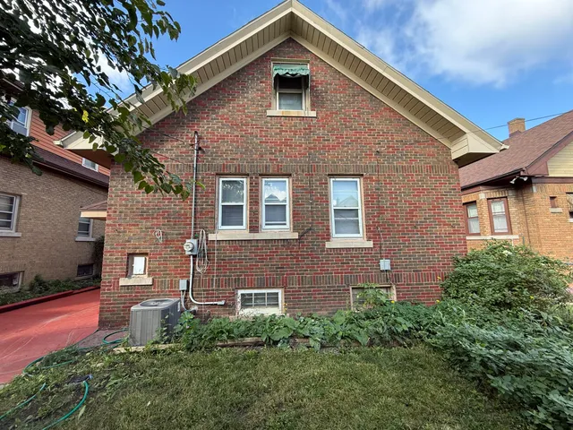 $199,000 | 3056 North 55th Street, Milwaukee, WI 53210