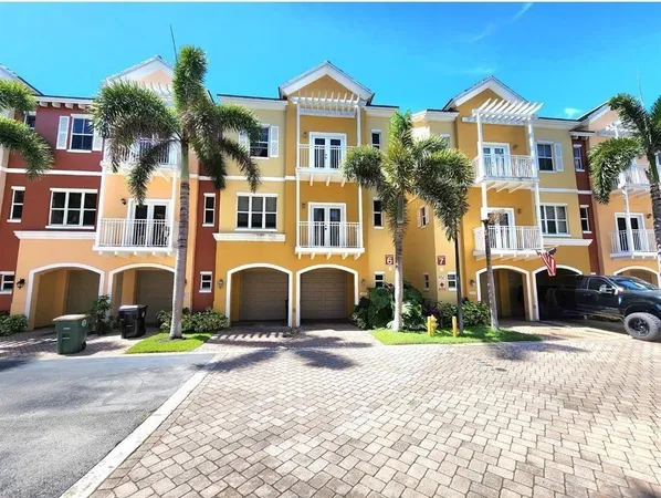 $414,900 | 2317 Vintage Drive, Lighthouse Point, FL 33064