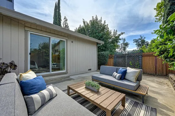 $529,950 | 5812 Kimberly Hill Court, Carmichael, CA 95608