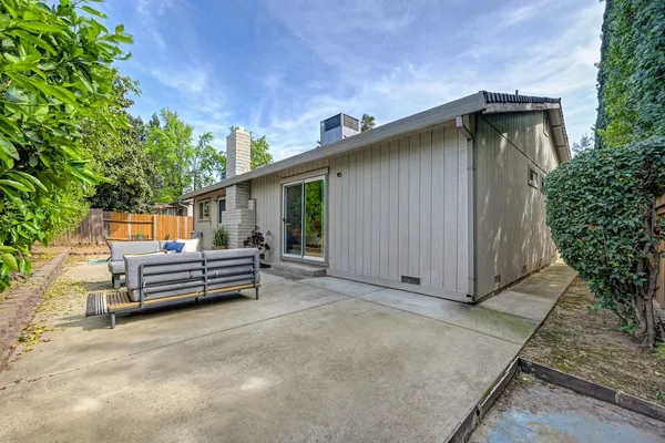 $529,950 | 5812 Kimberly Hill Court, Carmichael, CA 95608