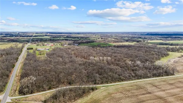 $670,000 | 471 County Road, Centerview, MO 64019