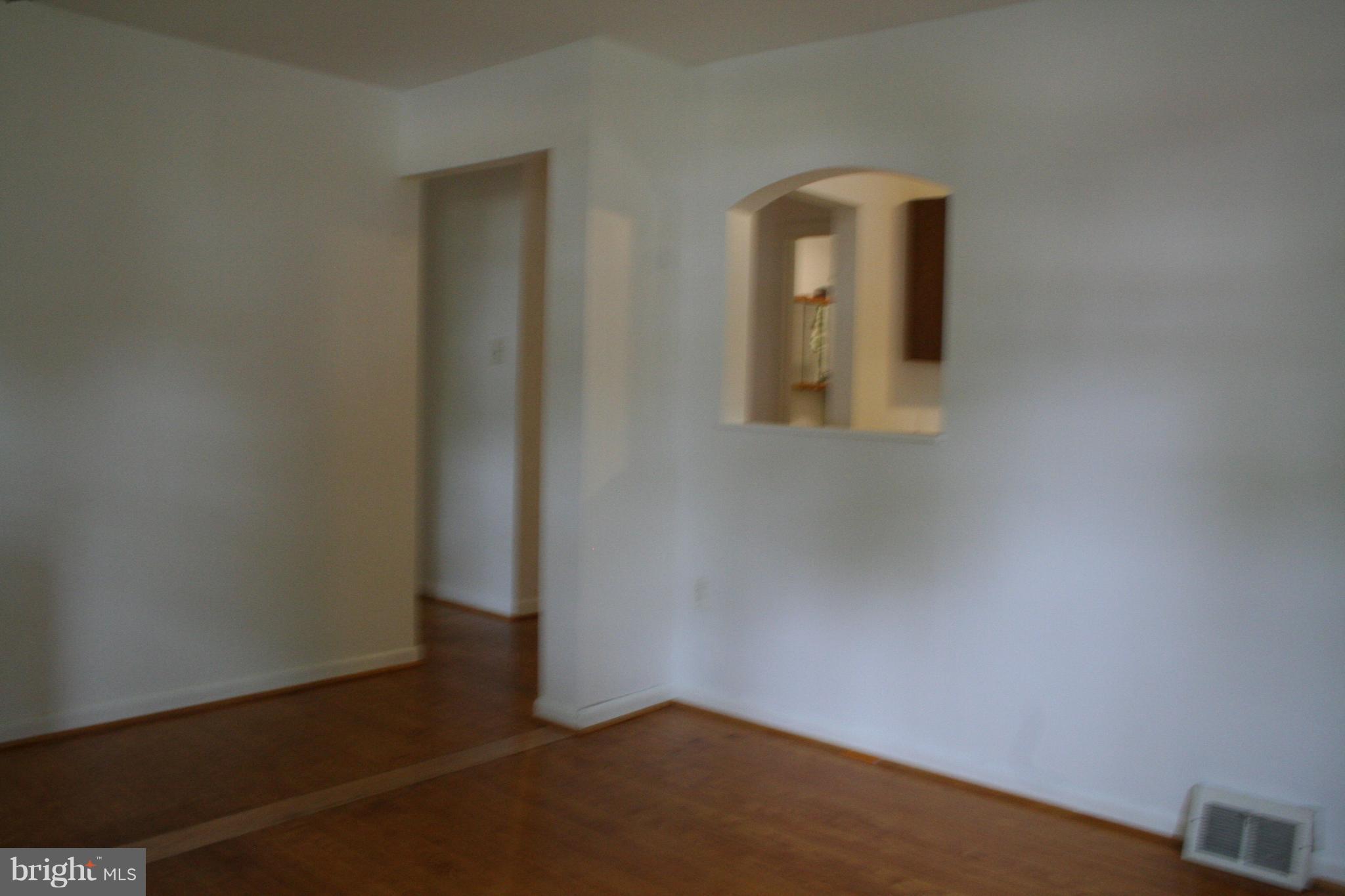 654 Old Waugh Chapel Road Odenton, MD 21113 - Photo 9 of 30 Living Room