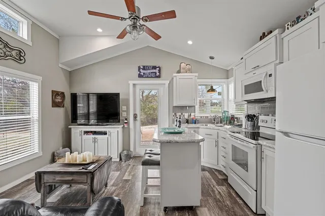 $290,000 | 13006 Ranch Road 2341, Burnet, TX 78611