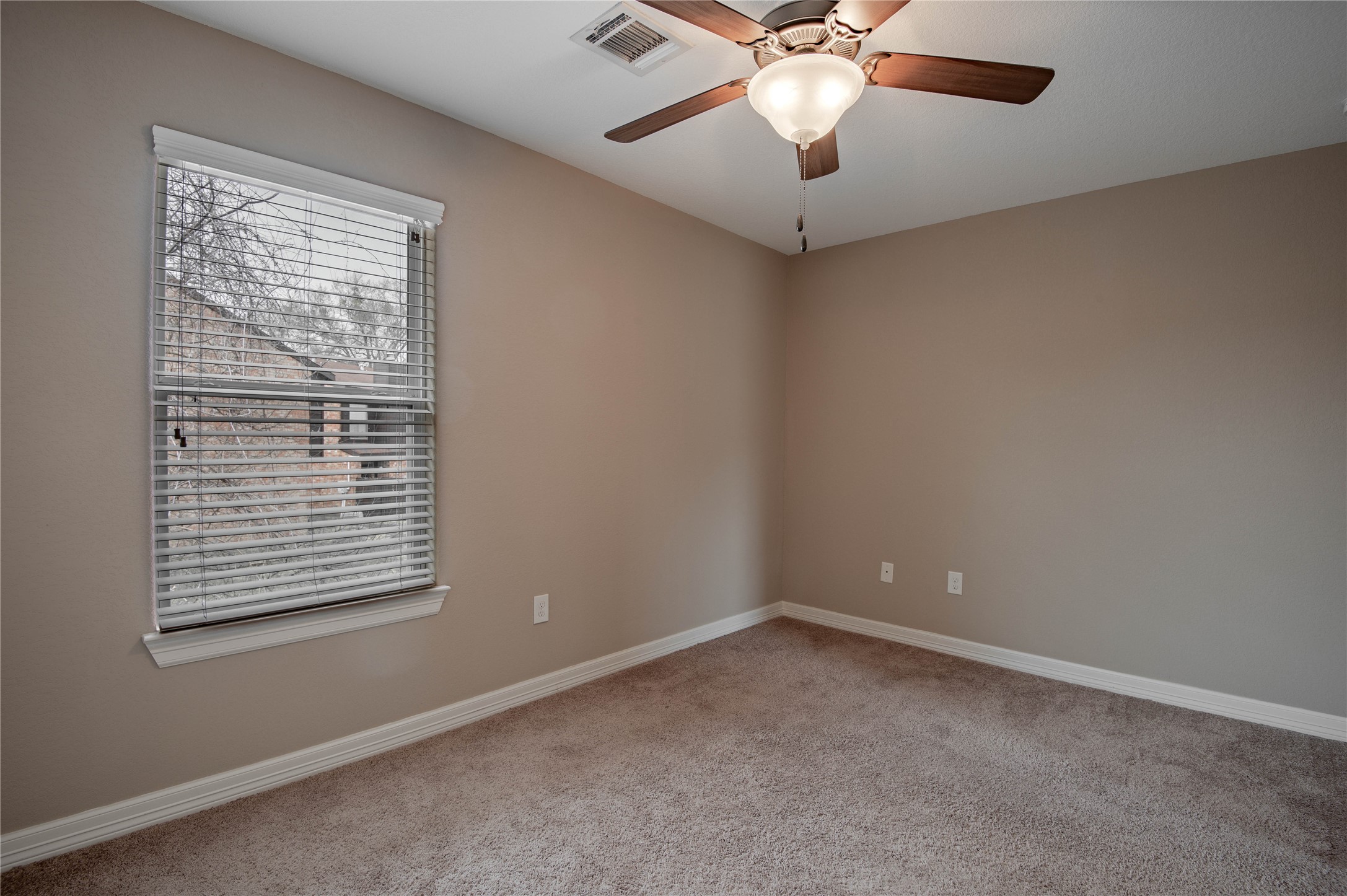 2002 20th Street, Unit 103 Huntsville, TX 77340 - Photo 18 of 23