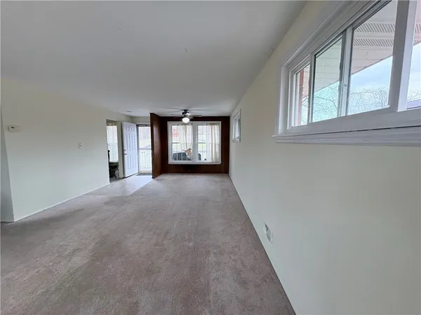 $179,900 | 562 Firethorne Drive, Monroeville, PA 15146