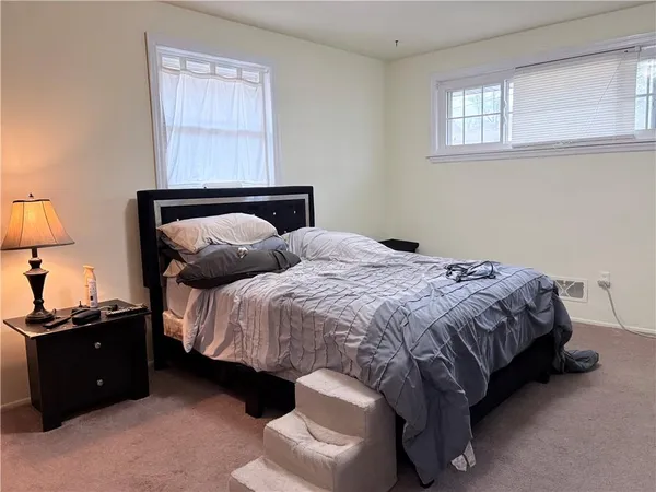 $179,900 | 562 Firethorne Drive, Monroeville, PA 15146