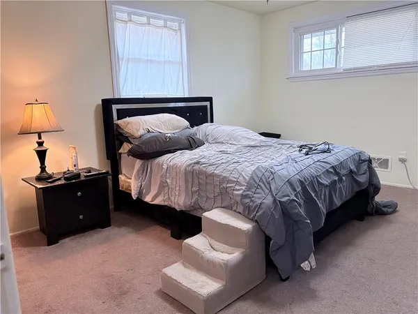 $179,900 | 562 Firethorne Drive, Monroeville, PA 15146