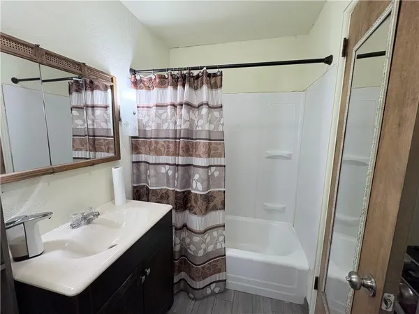 $179,900 | 562 Firethorne Drive, Monroeville, PA 15146