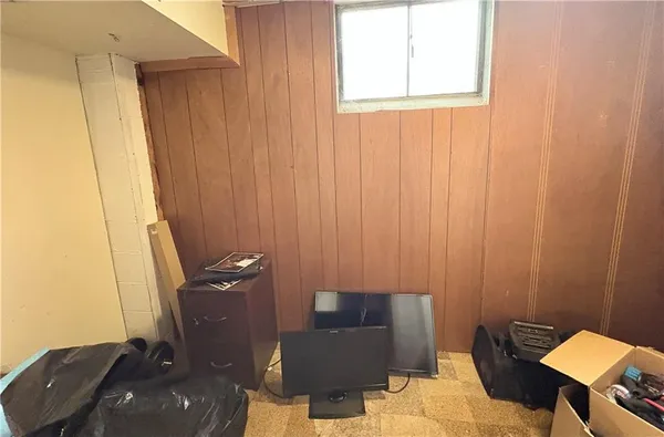 $179,900 | 562 Firethorne Drive, Monroeville, PA 15146