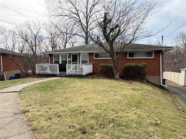 $179,900 | 562 Firethorne Drive, Monroeville, PA 15146