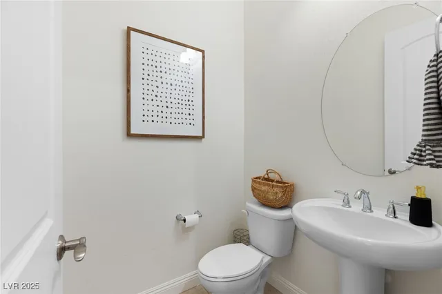 $1,325,000 | 2460 Chateau Napoleon Drive, Henderson, NV 89044