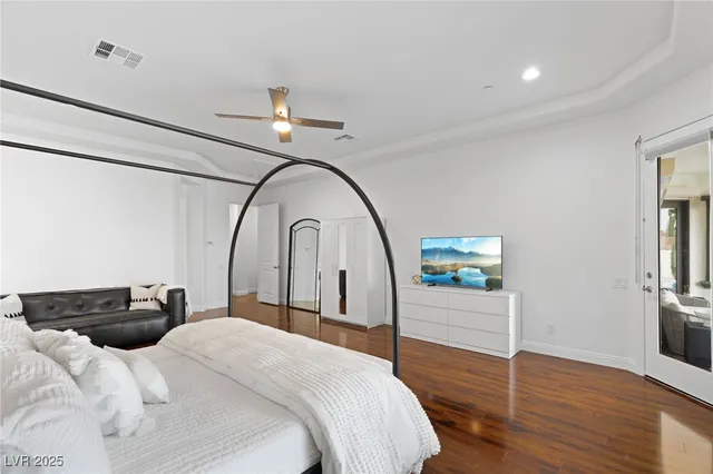 $1,325,000 | 2460 Chateau Napoleon Drive, Henderson, NV 89044