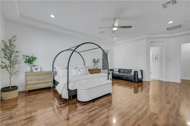 $1,325,000 | 2460 Chateau Napoleon Drive, Henderson, NV 89044