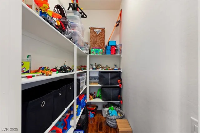 $1,325,000 | 2460 Chateau Napoleon Drive, Henderson, NV 89044