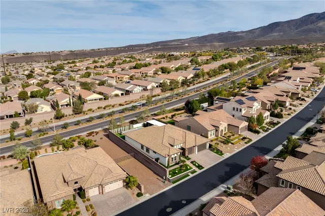 $1,325,000 | 2460 Chateau Napoleon Drive, Henderson, NV 89044