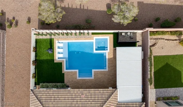 $1,325,000 | 2460 Chateau Napoleon Drive, Henderson, NV 89044