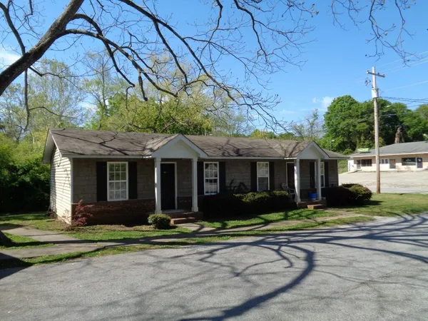 $900 | 42 Robinson Street, Unit A, Newnan, GA 30263