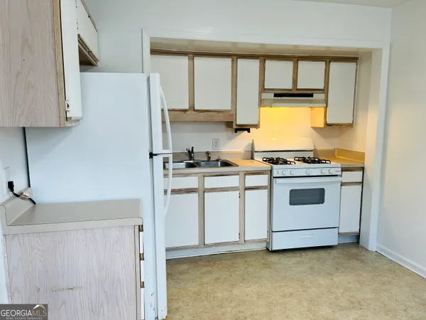 $900 | 42 Robinson Street, Unit A, Newnan, GA 30263