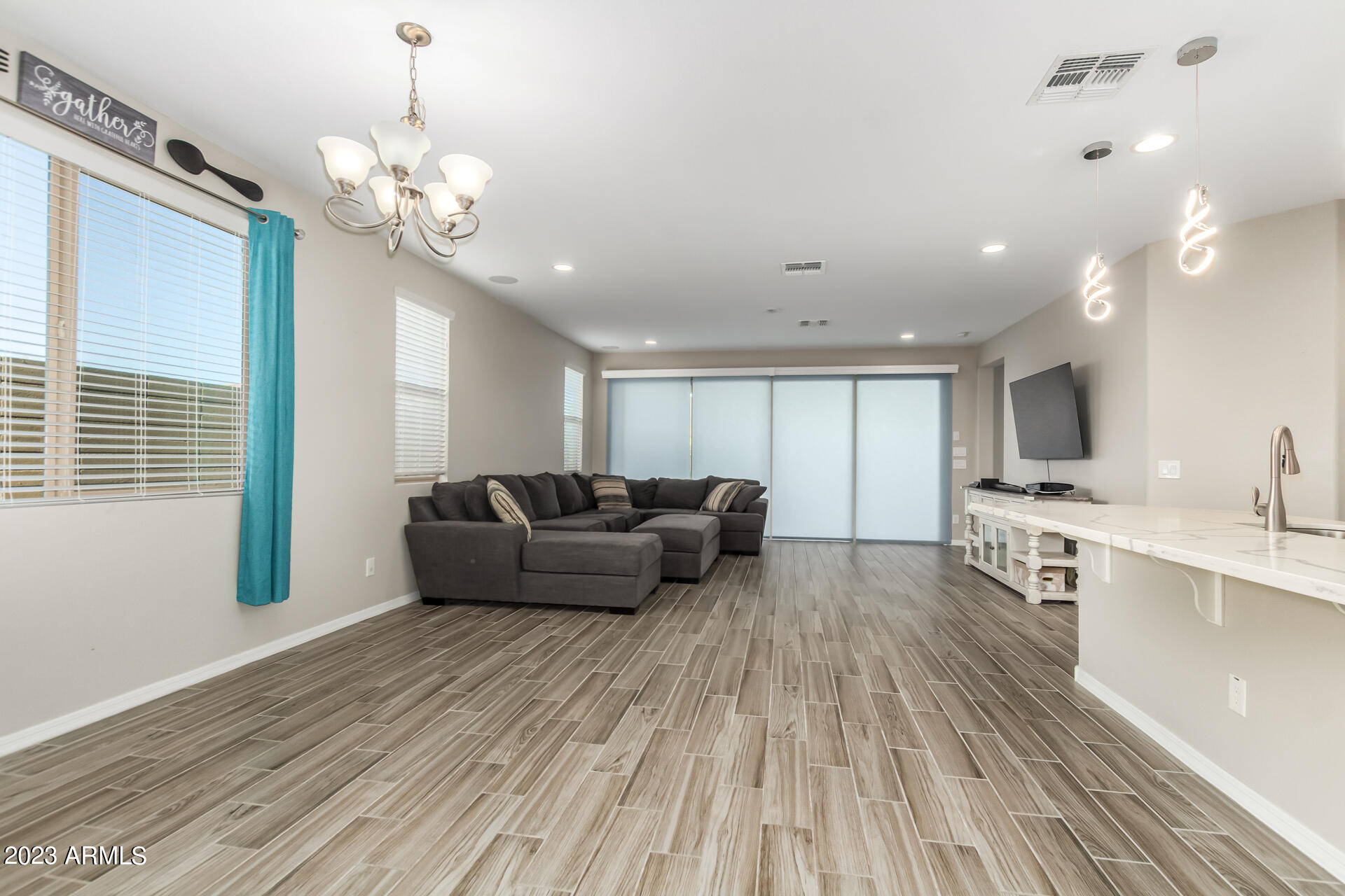 2810 East Fraktur Road Phoenix, AZ 85040 - Photo 12 of 37 0016-15 - Fraktur 2810