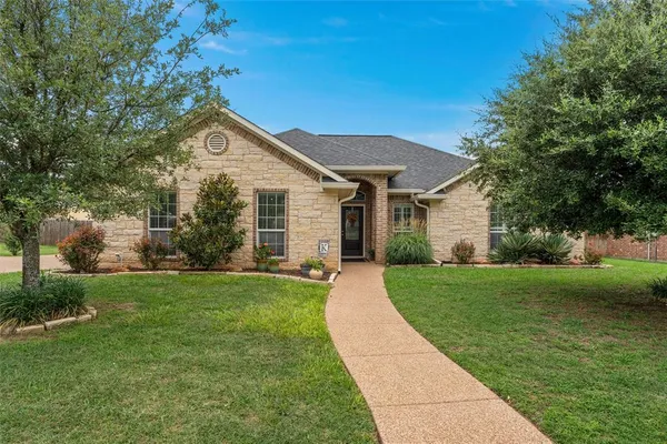 $368,000 | 929 Princess Diana Drive, Waco, TX 76657
